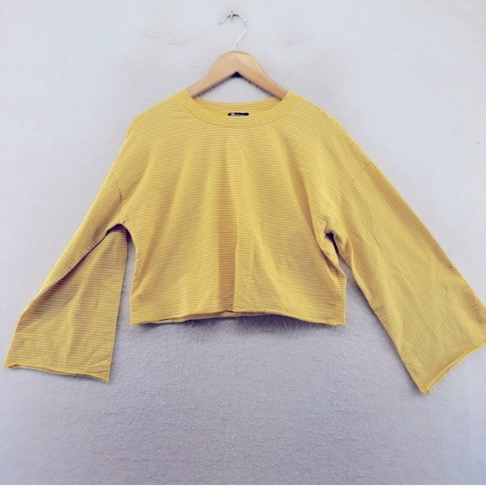 NWT Womens Cropped Top Pullover Long Wide Sleeve Striped Size XXL‎
